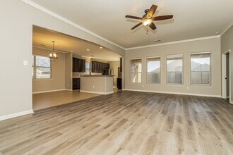 2808 Silver Sage Dr in Denton, TX - Foto de edificio - Building Photo