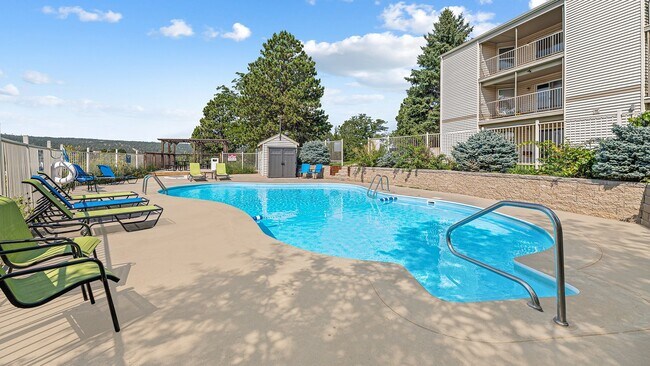 Pointe West Apartments in Rapid City, SD - Building Photo - Building Photo