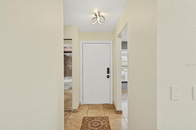 4949 Village Garden Dr in Sarasota, FL - Building Photo - Building Photo