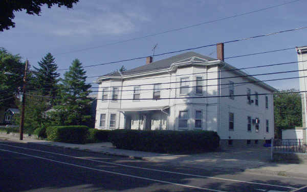 65-71 Holworthy St in Cambridge, MA - Foto de edificio