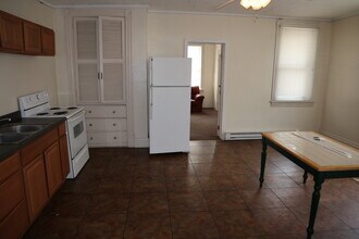 416 Cherry Ave, Unit 416 in California, PA - Building Photo - Building Photo