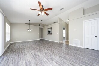 11530 Foxglove Dr in Clermont, FL - Building Photo - Building Photo