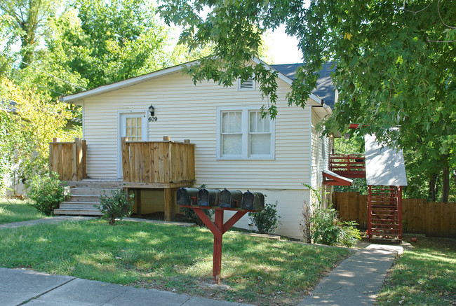 601 S 11th St in Nashville, TN - Building Photo - Building Photo