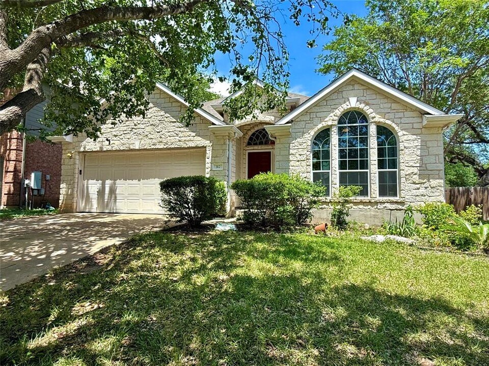312 Middle Ground Cove in Austin, TX - Building Photo
