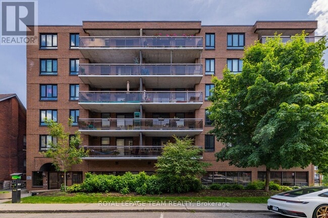 property at 420 Lewis St