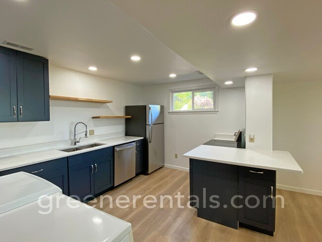 property at 3142 Cove Ln NW