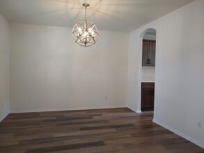 1766 6th St in Hood River, OR - Building Photo - Building Photo