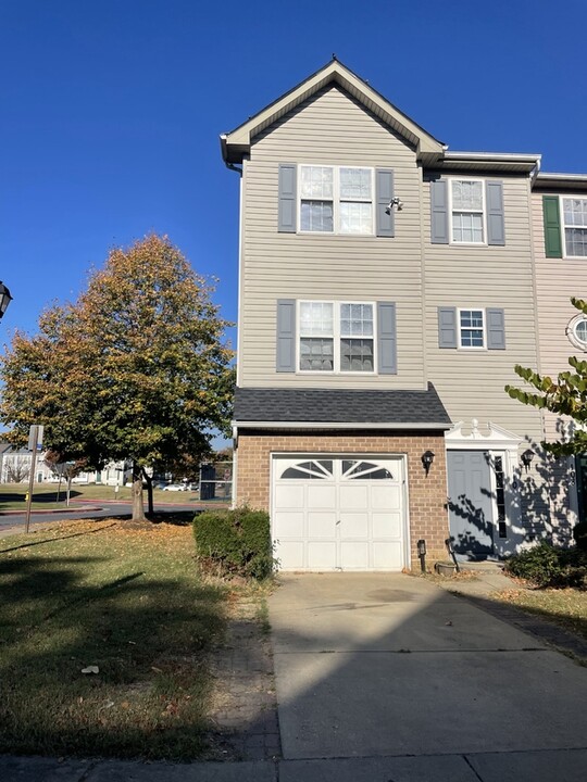 110 Brightwater Dr in Annapolis, MD - Building Photo