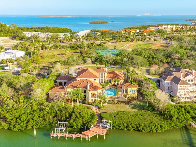 1363 Oceanview Dr in Tierra Verde, FL - Building Photo - Building Photo