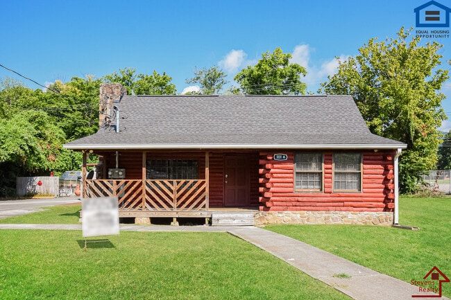 property at 101A S Aster Ave