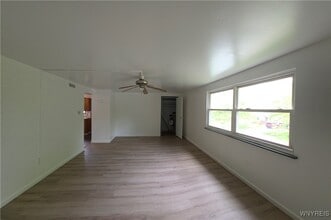 50 Strasbourg Dr in Cheektowaga, NY - Building Photo - Building Photo