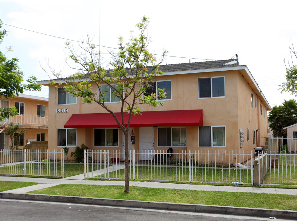 18619 Arline Ave in Artesia, CA - Building Photo