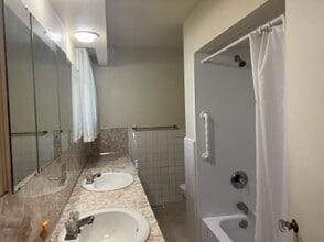 1842 W 63rd Ave in Vancouver, BC - Building Photo - Building Photo