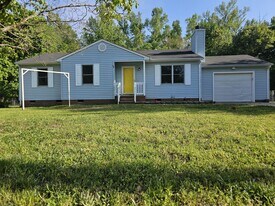 3610 Woodside Ct in Hopewell, VA - Building Photo