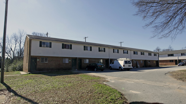 Olivia Place Apartment Homes in Shelby, NC - Foto de edificio - Building Photo