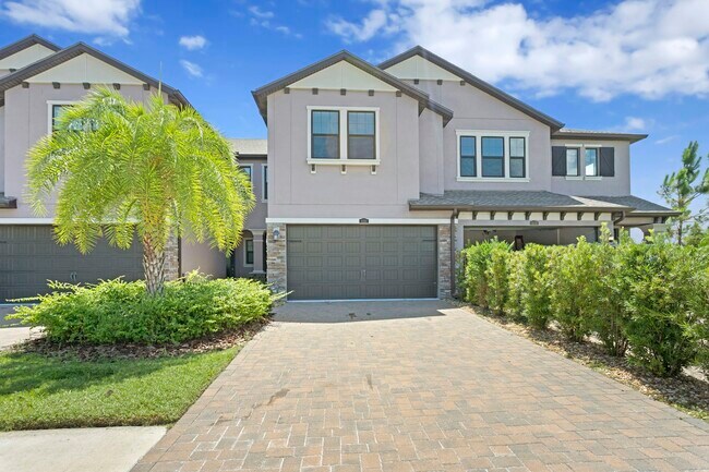 property at 4880 Isola Ct