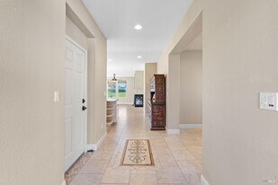 351 Spyglass Dr in Rio Vista, CA - Building Photo