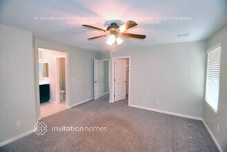 1404 S Ponderosa Dr in Gilbert, AZ - Building Photo - Building Photo