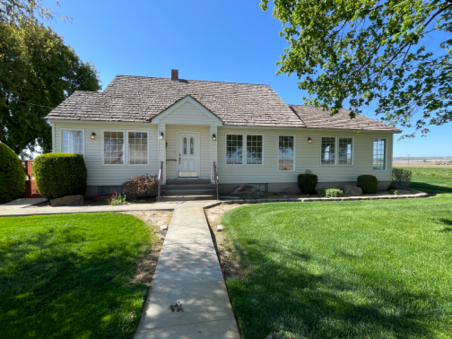 3822 Alameda Dr in Ontario, OR - Building Photo - Building Photo