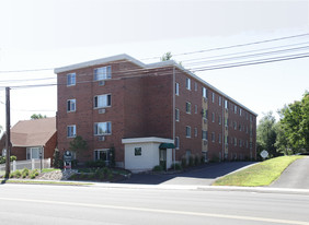 Pinecrest Apartments