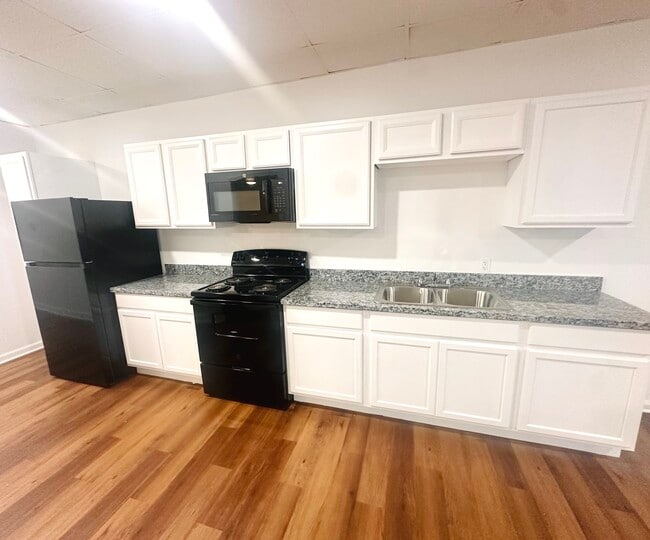 property at 3016 Jean Lafitte Pkwy