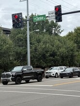 4202 W End Ave, Unit 105 in Nashville, TN - Foto de edificio - Building Photo