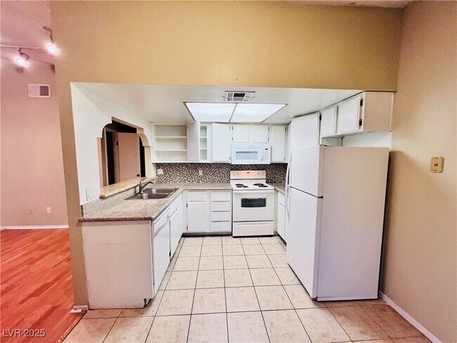 property at 5048 Spencer St