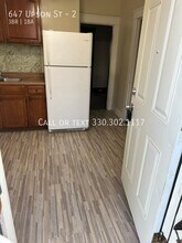 647 Upson St, Unit 2 in Akron, OH - Building Photo - Building Photo