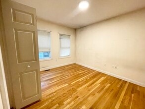 128 Hillside St, Unit #2, in Boston, MA - Building Photo - Building Photo