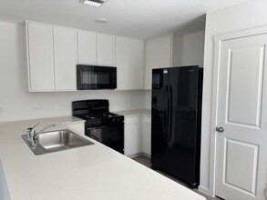 3904 Pontchartrain Pkwy in Sherman, TX - Building Photo - Building Photo