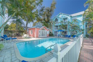 3002 W Cleveland St in Tampa, FL - Building Photo