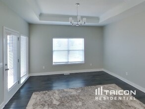 11235 N Bristol Ave in Kansas City, MO - Building Photo - Building Photo