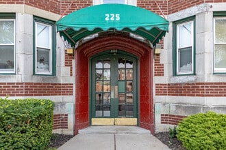 Willow Grove Apartments in Buffalo, NY - Building Photo - Building Photo