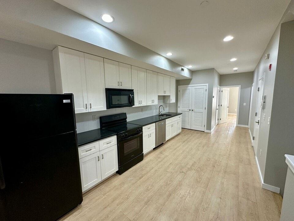 1507 W Oxford St in Philadelphia, PA - Building Photo