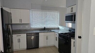 15135 Beechnut St in Houston, TX - Building Photo - Building Photo