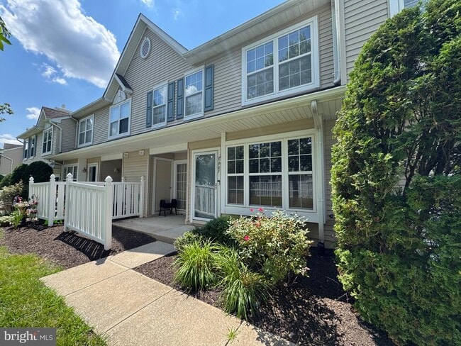 property at 807 Kirby Way