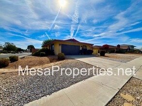 13185 Rolling Ridge Dr in Victorville, CA - Building Photo - Building Photo
