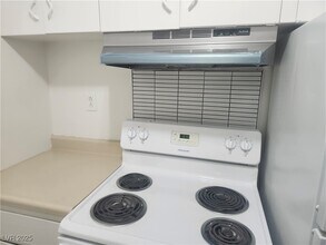 559 San Pablo Dr in Las Vegas, NV - Building Photo - Building Photo