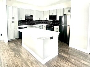 62 Woodland Hills Dr in Conroe, TX - Building Photo - Building Photo
