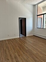 35 Willow St in Springfield, MA - Building Photo