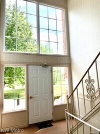 666 E Fox Hills Dr photo'