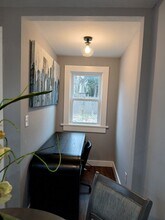 17 Thomas St, Unit 1 in Bloomfield, NJ - Foto de edificio - Building Photo