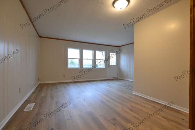 16 S Hammes Ave in Joliet, IL - Foto de edificio - Building Photo