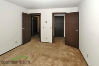 Bedroom - Lumen Waterleaf Apartamentos in Madison, Wisconsin