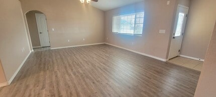 3008 Elizabeth Ct in Clovis, NM - Building Photo - Building Photo