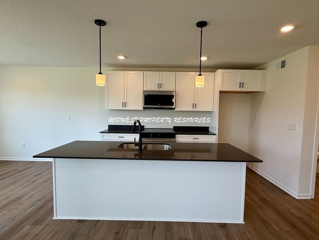 8801 SW 10th St in Blue Springs, MO - Building Photo - Building Photo