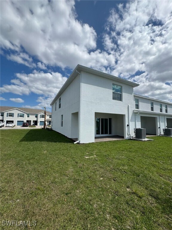 8072 Haley Crk Wy in Lehigh Acres, FL - Building Photo - Building Photo