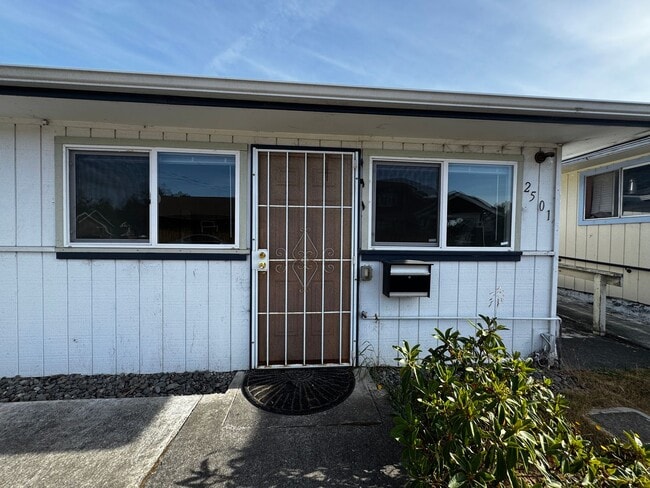 2501 Munson St in Eureka, CA - Building Photo - Building Photo