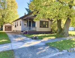 2817 Emerson Ave in Erie, PA - Building Photo