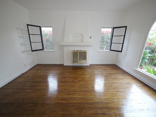 1500-1502.5-15025 S Sycamore Ave in Los Angeles, CA - Building Photo - Building Photo